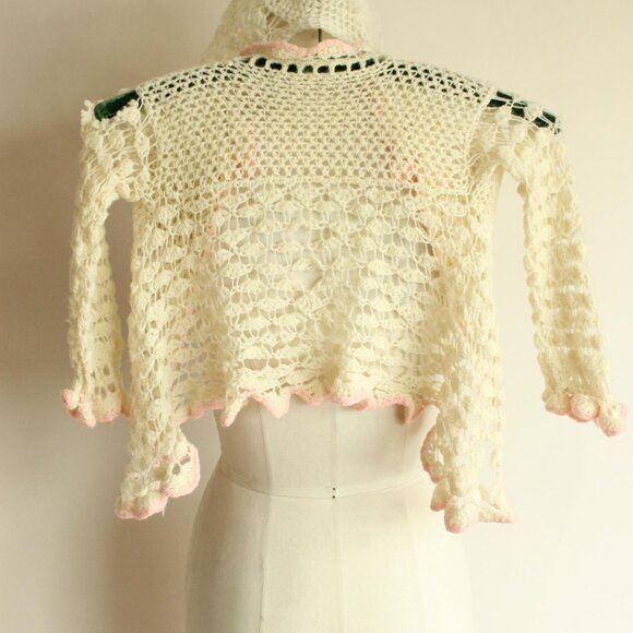 Vintage 1950s Baby Sweater and Bonnet, Ivory and Pink Knit Or Crochet Cardigan - Picture 7 of 10